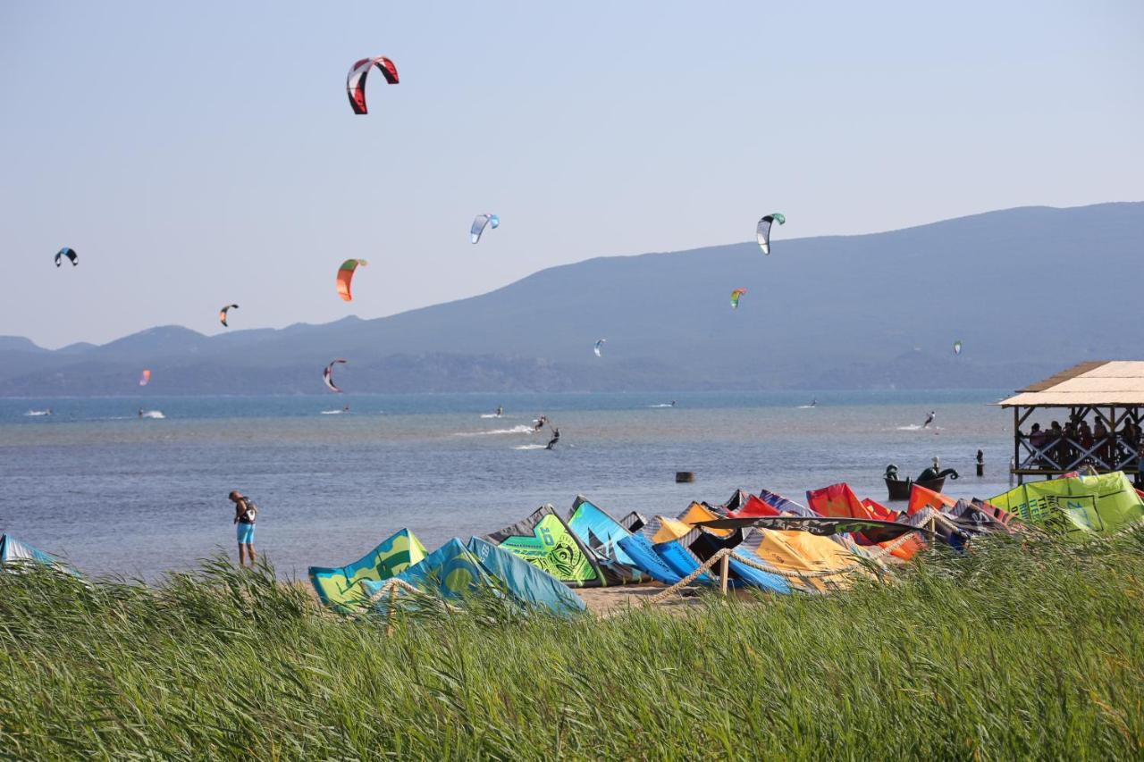 Apartments By The Sea Blace, Neretva Delta - Usce Neretve - 16068 Exterior foto
