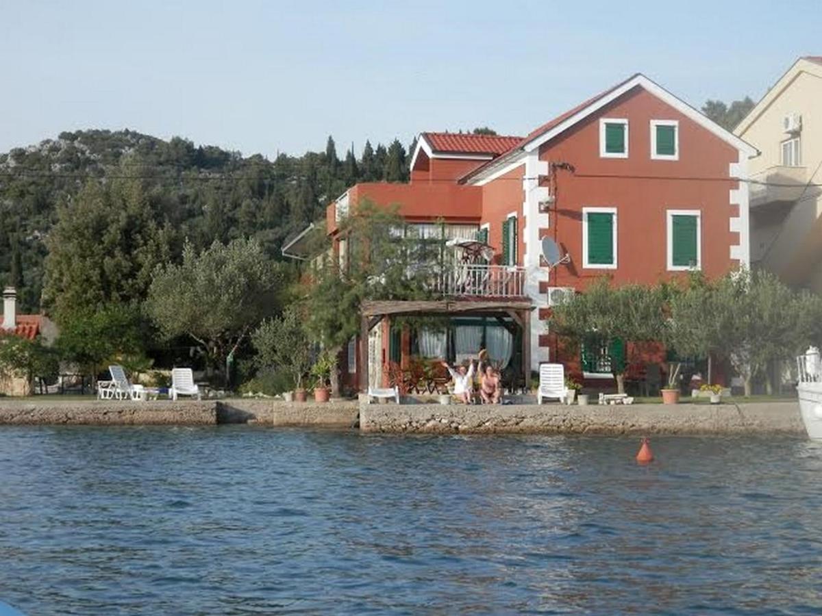 Apartments By The Sea Blace, Neretva Delta - Usce Neretve - 16068 Exterior foto