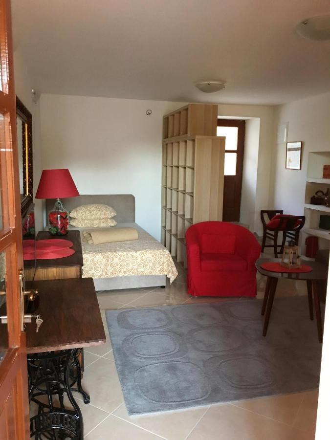 Apartments By The Sea Blace, Neretva Delta - Usce Neretve - 16068 Exterior foto